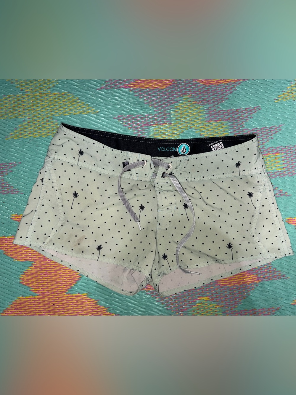 Vintage Volcom Women's Mint Polka Dot Palm-Print Boardshorts